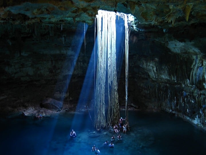 cenote-playa-del-carmen
