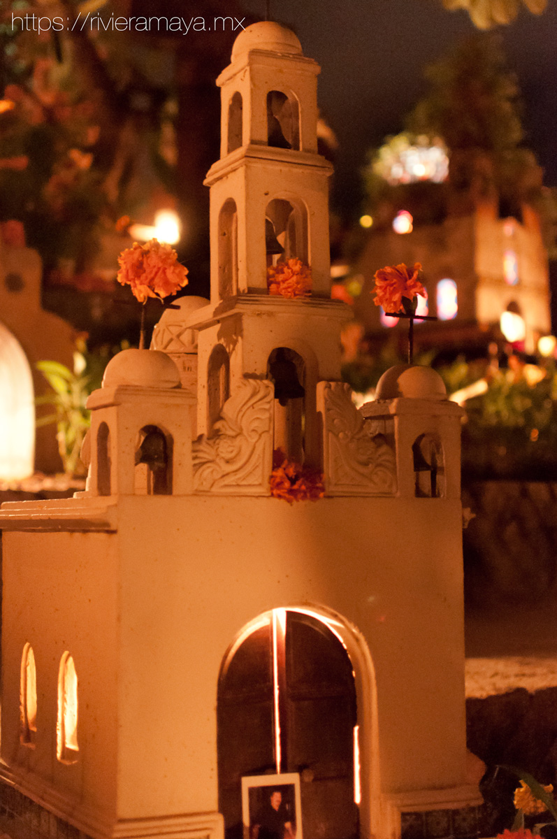 Cementerio de Xcaret. Festival de vida y muerte.