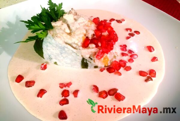 Chiles en nogada