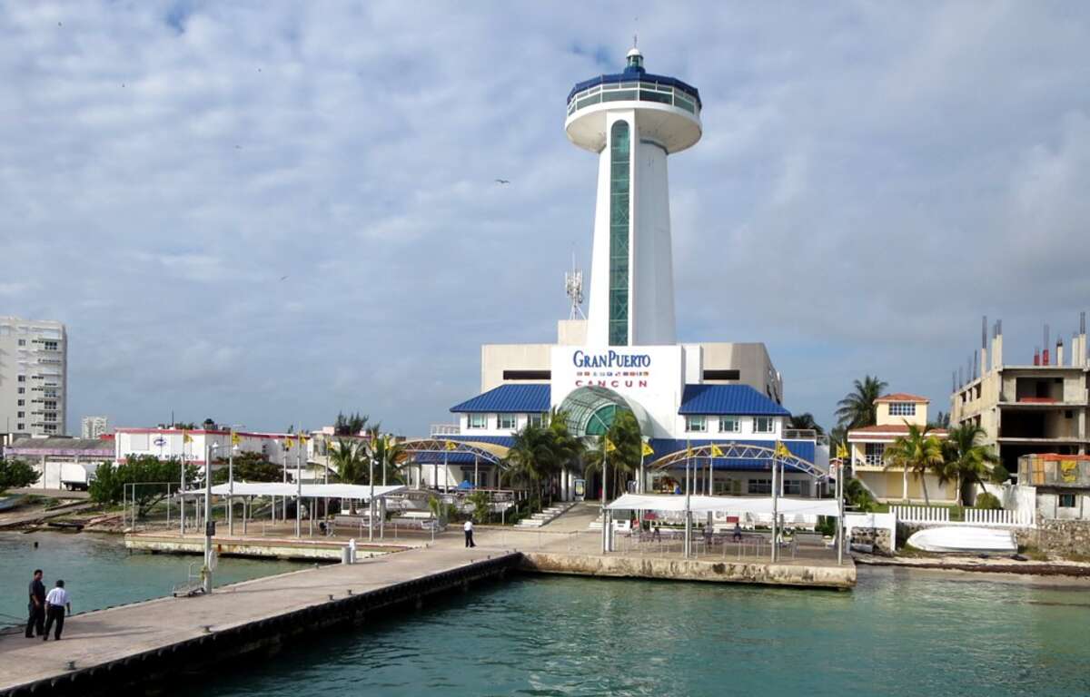 Gran Puerto, Cancún. Foto von David Stanley, C.C.